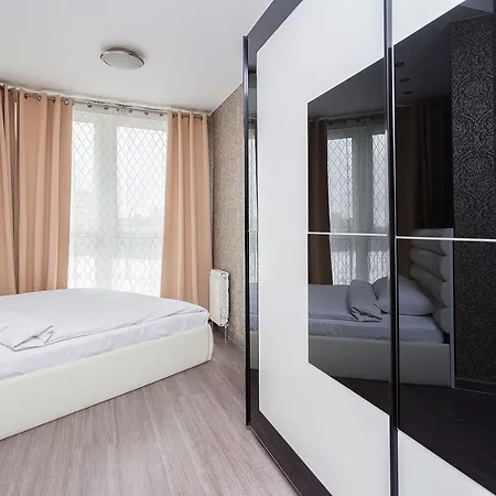 Apartment Roomer 13 *