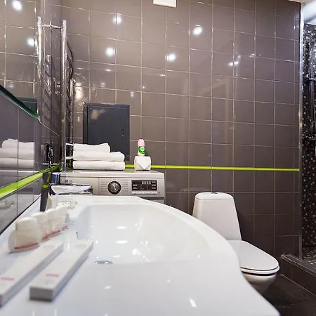 Апартаменти Roomer 13 *